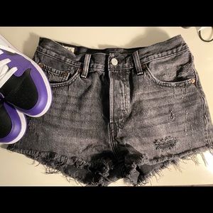 Black Levi’s 501